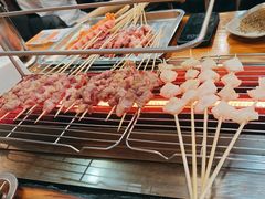 -哈尔滨小酒馆·鲜肉现穿自助烧烤(康新花园店)
