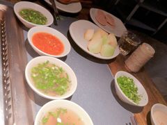 -老牌坊云南鱼豆花火锅(哈西万达店)