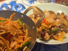 -川流不息·地道川菜·小龙虾(新松江路店)