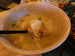 排骨萝卜汤-酒肆浅葱•烧烤•龙虾•排档(卓悦intown店)
