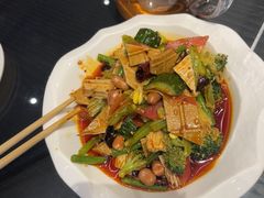 -陈熹公民族美食文化餐厅(中华广场店)