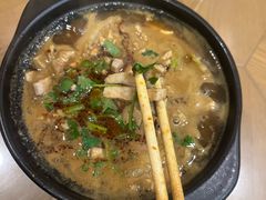 -三鞭一花·独一处·元英砂锅(海光寺店)