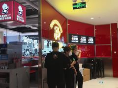 -江湖小牛·水煮牛排火锅(欧亚新生活购物广场店)