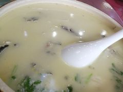 -魏四小鱼锅贴王