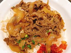 花丸牛肉饭套餐-大食代美食广场(迪士尼小镇店)