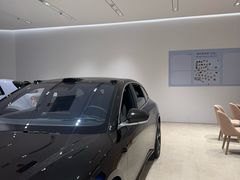 -蔚来空间(北京颐堤港店)