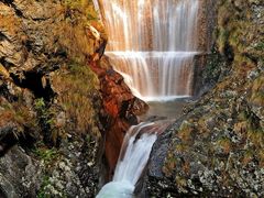 -祁门牯牛降观音堂风景区