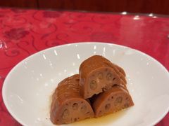-侬佳蒸菜馆(听潮店)