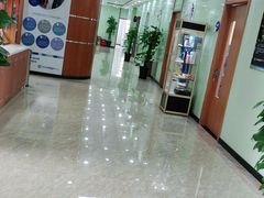 -茂菊口腔连锁(浦东南路店)