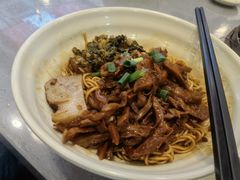 -佬钱湾仔(衣裳街店)