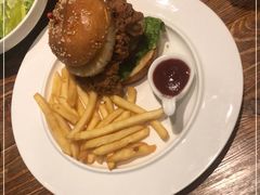 -1886德国汽车餐厅(外滩十六铺码头店)