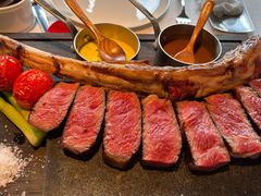 1KG和牛战斧牛排-弦月窗LUNETTE BY AMANDA(复兴路店)