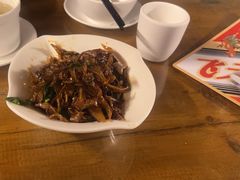 -隔壁老王·家常云南菜(花巷店)