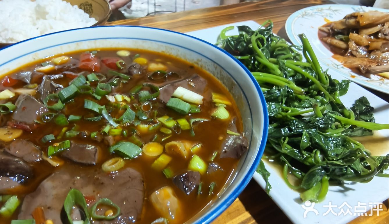 地道小碗辣炒面尝鲜