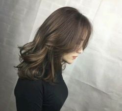 -诗悦发型SALON·圣罗兰店
