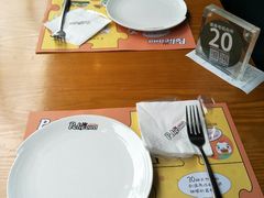 餐具摆设-Pelicana百利家炸鸡(江南西名店城店)