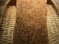 鞋底饼-弄堂里