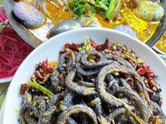 -丹水桥地锅鱼·翘嘴鲌·地方特色全鱼宴(丹江口大坝店)