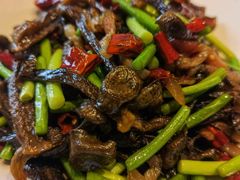 -严记小天府酸菜鱼(西四路店)