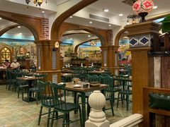 大堂-清真·玛丽亚新疆菜主题餐厅(浙江中路店)