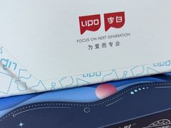 -天空之镜眼镜店蔡司依视路配镜授权零售店(望京颐堤港店)
