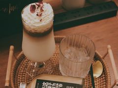 玫瑰夫人-慢象咖啡(台江店)