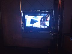 -K+全国连锁KTV(绿地缤纷天地店)