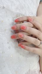 -灰姑娘美甲美睫馆