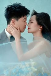 -都市丽人婚纱摄影