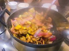 -胡须佬鸡煲四季火锅店(石厦西村直营店)
