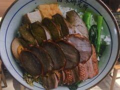 -狮头牌卤味研究所·卤味饭(花城汇南区店)
