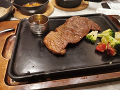 -必胜客(尹山湖歌林公园店)
