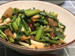 大蒜炒咸肉-乡村人家(恒生阳光城店)