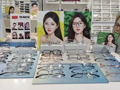 -诺柯视眼镜-蔡司依视路官方工厂店(淞南一店)