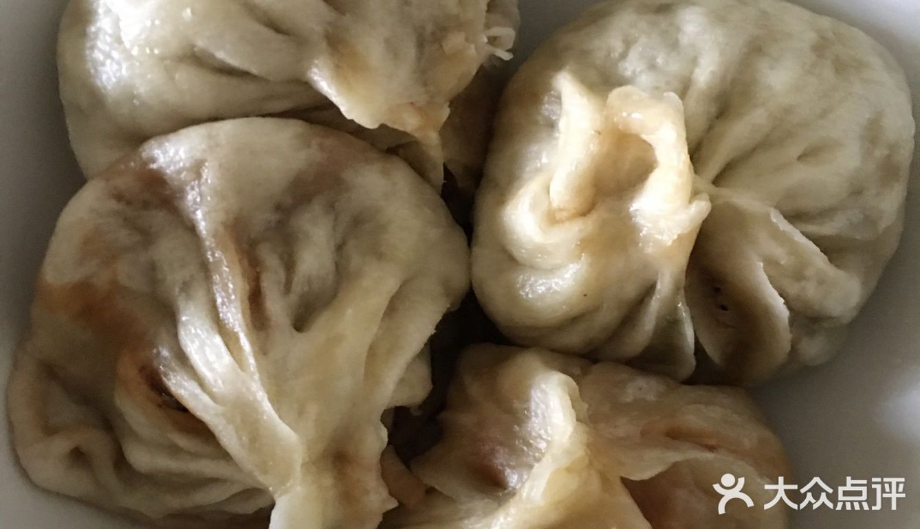 吃到了小时候西四包子铺的味道,包子皮还是那么薄
