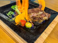 -米德维奇俄式西餐厅(西六道街店)