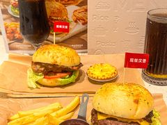 -必胜客(WOW中心城店)