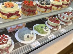 -花花卷卷·鲜食蛋糕(静安久光百货店)