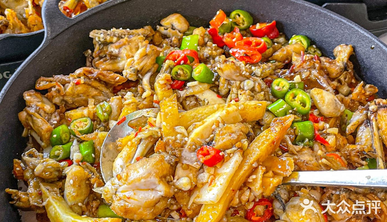 坐标南京，18r一只的巨大烤蛙真的会爱！！  