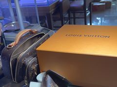 -沐渔二手奢侈品黄金手表包包回收·中古店(广州塔店)