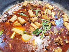 -三里屯土灶炖公鸡地锅鸡(江东店)