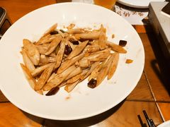 -黄泥岗·地道湖北菜(奥特莱斯店)