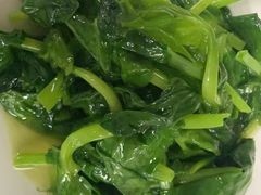 -彩云天云南餐厅