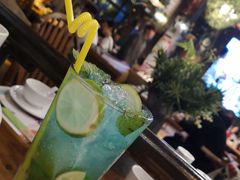 -胡桃里音乐酒馆(观澜御湖店)