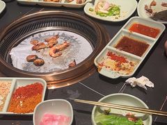 -梨花甄选自助烤肉(小寨原力场店)