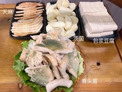 -菌海森林·非遗野生菌火锅(西山区滇池路摩根道店)