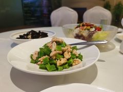 -万龙洲海鲜(大兴绿地缤纷城店)