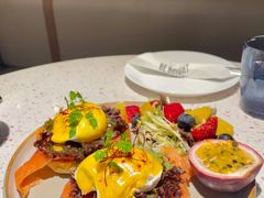 烟熏三文鱼班尼迪蛋-BE BRIGHT KITCHEN(正佳广场店)