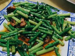 蒜苔炒肉-老味道1992(武当山店)