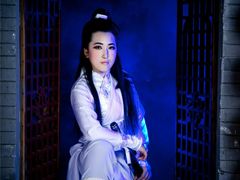 白玉堂-九月鹰飞汉服摄影工作室